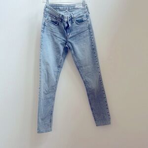 Rag & Bone Cate jeans. Mid-rise skinny size 24.